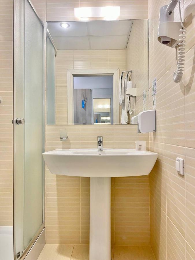 Practicotel Kiev Extérieur photo